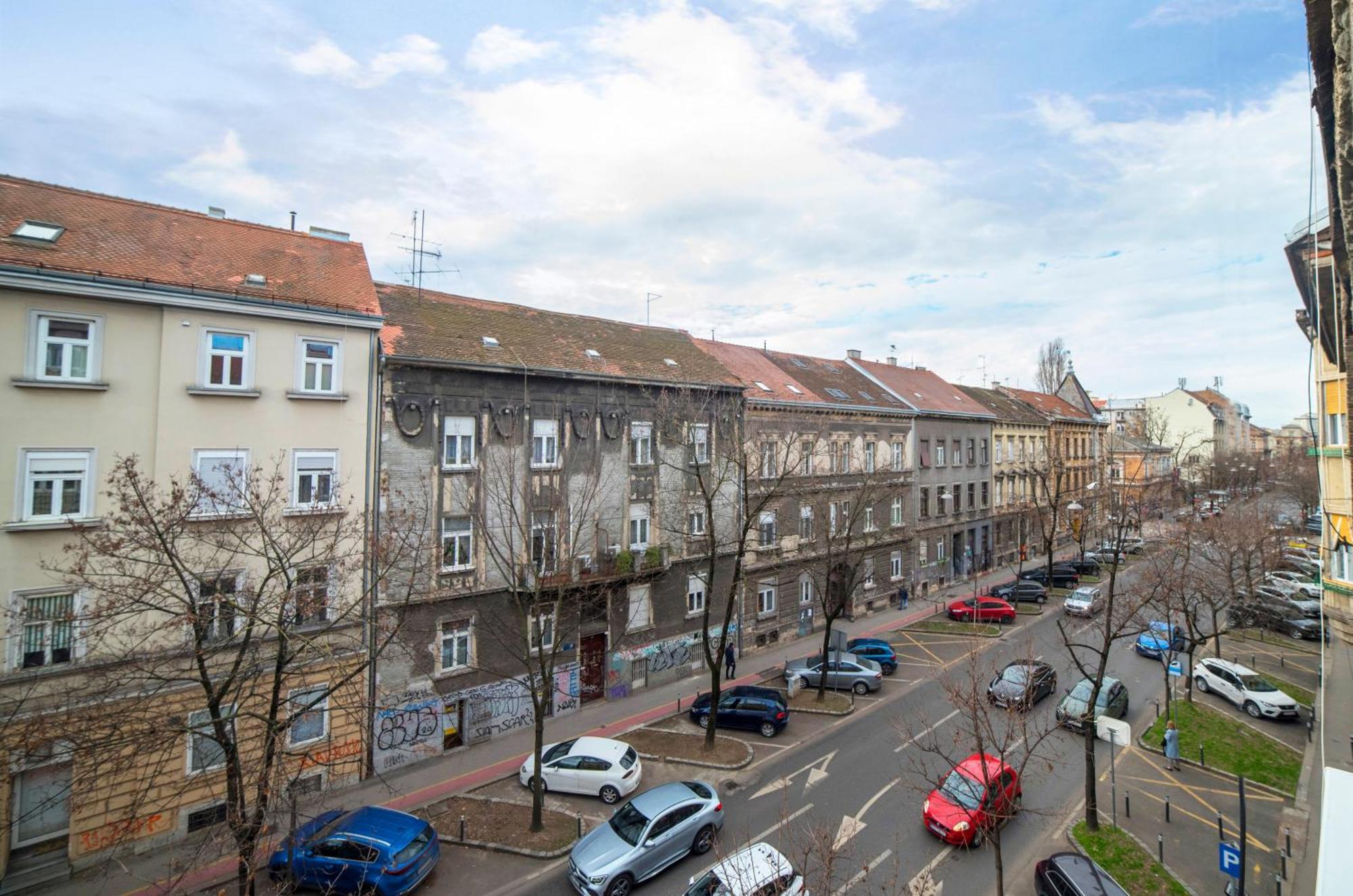 The Modern Hatz, 3rd Floor No Elevator Zagreb